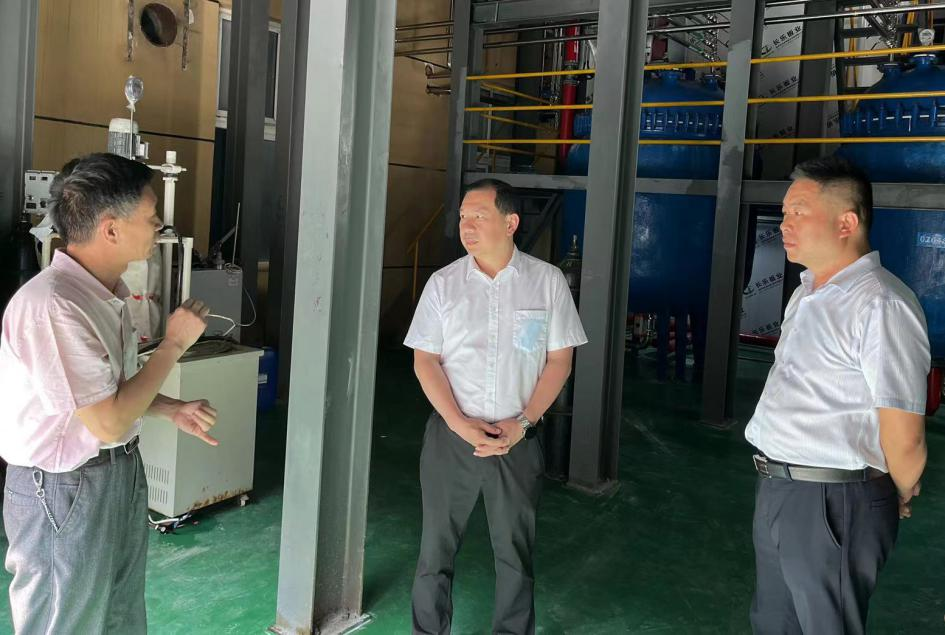 下陆区委常委曹建国来公司调研(图4)